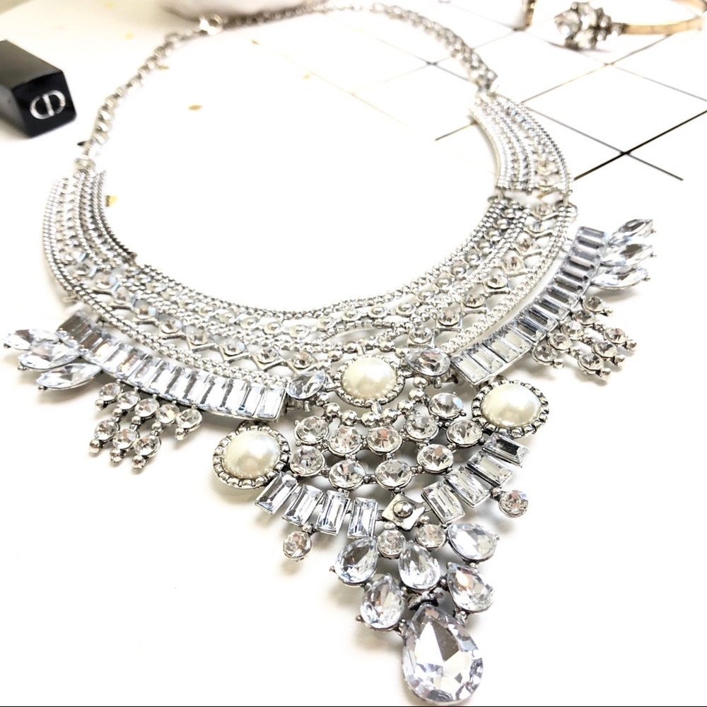 Big Statement Necklace - image 3